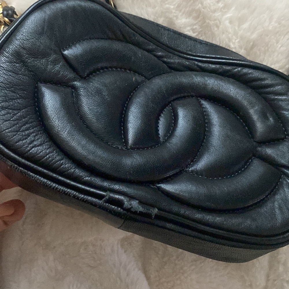 Vintage Chanel lamb skin purse - Picture 3 of 4